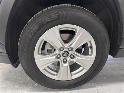 2020 Toyota RAV4 XLE TWO OWNER GREAT SHAPE   - Photo 22 - Portland, OR 97267
