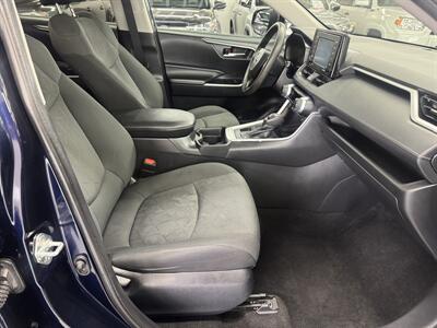 2020 Toyota RAV4 XLE TWO OWNER GREAT SHAPE   - Photo 11 - Portland, OR 97267