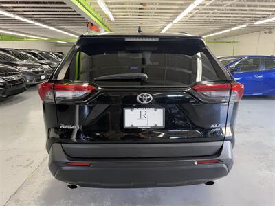 2019 Toyota RAV4 XLE - Photo 5 - Portland, OR 97267