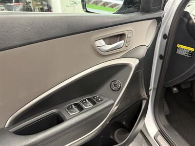 2017 Hyundai SANTA FE SE Ultimate ONE OWNER 23 SERVICE   - Photo 18 - Portland, OR 97267