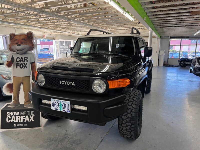 2007 Toyota FJ Cruiser (42 SERVICE RECORD) GREAT CONDITION   - Photo 1 - Portland, OR 97267