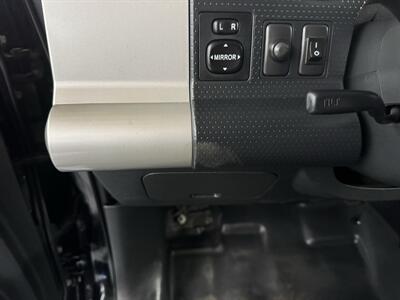 2007 Toyota FJ Cruiser (42 SERVICE RECORD) GREAT CONDITION - Photo 15 - Portland, OR 97267