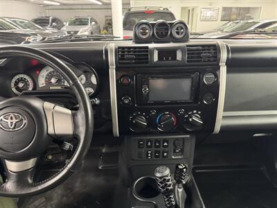 2007 Toyota FJ Cruiser (42 SERVICE RECORD) GREAT CONDITION - Photo 11 - Portland, OR 97267