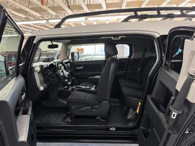 2007 Toyota FJ Cruiser (42 SERVICE RECORD) GREAT CONDITION - Photo 13 - Portland, OR 97267