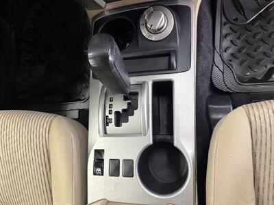 2013 Toyota 4Runner SR5 LIFTED GREAT CONDITION   - Photo 10 - Portland, OR 97267