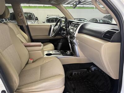 2013 Toyota 4Runner SR5 LIFTED GREAT CONDITION   - Photo 7 - Portland, OR 97267