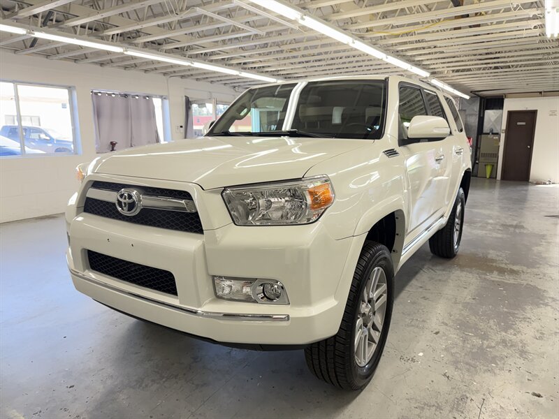 2013 Toyota 4Runner SR5 LIFTED GREAT CONDITION - Photo 1 - Portland, OR 97267