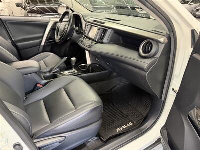 2017 Toyota RAV4 Hybrid Limited LOW MILE 60K ONE OWNER - Photo 14 - Portland, OR 97267