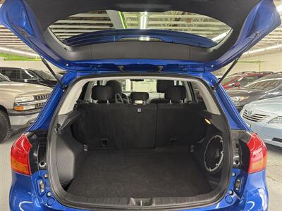2015 Mitsubishi Outlander Sport SE (2 OWNERS) - Photo 8 - Portland, OR 97267