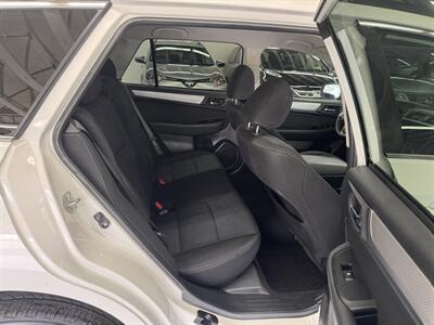 2018 Subaru Outback 2.5i Premium LOW MILE 76K 2 OWNER - Photo 15 - Portland, OR 97267