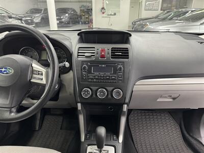 2015 Subaru Forester 2.5i Premium LOW MILE 54K - Photo 13 - Portland, OR 97267
