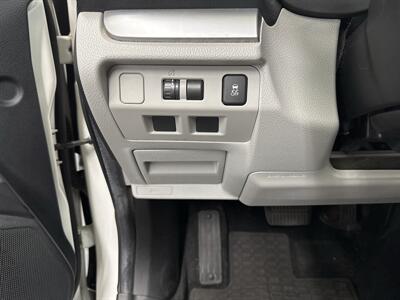 2015 Subaru Forester 2.5i Premium LOW MILE 54K - Photo 16 - Portland, OR 97267