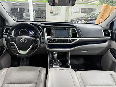 2018 Toyota Highlander Limited NO ACCIDENT 18 SERVICE RECORDS   - Photo 9 - Portland, OR 97267