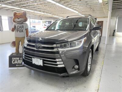 2018 Toyota Highlander Limited NO ACCIDENT 18 SERVICE RECORDS   - Photo 1 - Portland, OR 97267