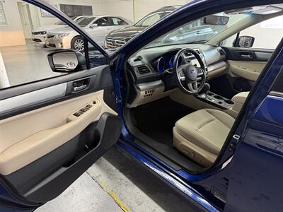 2017 Subaru Legacy 2.5i Premium ONE OWNER/ LOW MILES   - Photo 9 - Portland, OR 97267