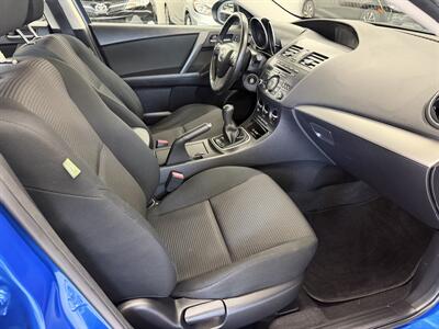 2012 Mazda Mazda3 i Touring LOW MILE 77K MANUAL   - Photo 13 - Portland, OR 97267