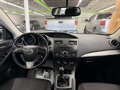 2012 Mazda Mazda3 i Touring LOW MILE 77K MANUAL   - Photo 9 - Portland, OR 97267