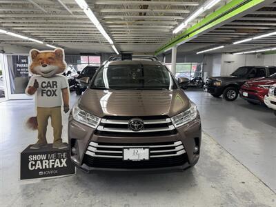 2018 Toyota Highlander XLE 2 OWNERS LOW MILES(73K)   - Photo 2 - Portland, OR 97267