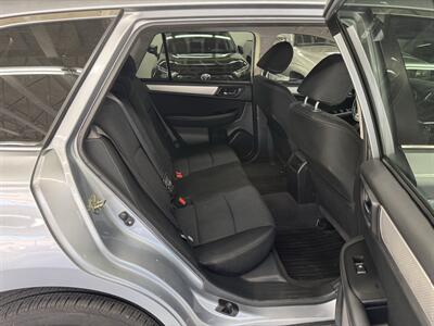2017 Subaru Outback 2.5i Premium (LOW MILES) GREAT DEAL - Photo 14 - Portland, OR 97267