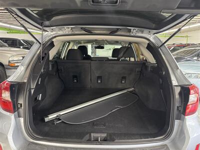 2017 Subaru Outback 2.5i Premium (LOW MILES) GREAT DEAL - Photo 6 - Portland, OR 97267
