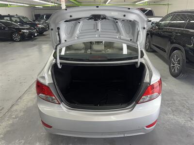 2013 Hyundai ACCENT GLS ONE OWNER/ LOW MILES (53k)   - Photo 8 - Portland, OR 97267