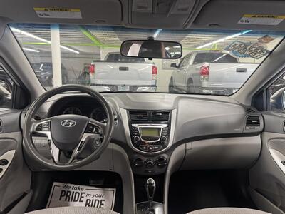 2013 Hyundai ACCENT GLS ONE OWNER/ LOW MILES (53k)   - Photo 10 - Portland, OR 97267