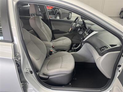 2013 Hyundai ACCENT GLS ONE OWNER/ LOW MILES (53k)   - Photo 11 - Portland, OR 97267