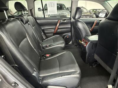 2012 Toyota Highlander Hybrid Limited 23 SERVICE   - Photo 14 - Portland, OR 97267