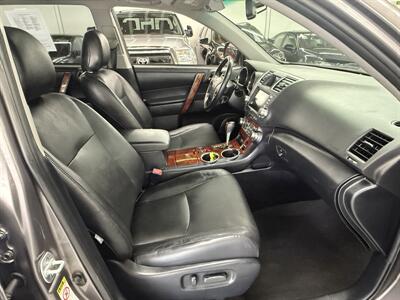 2012 Toyota Highlander Hybrid Limited 23 SERVICE   - Photo 13 - Portland, OR 97267