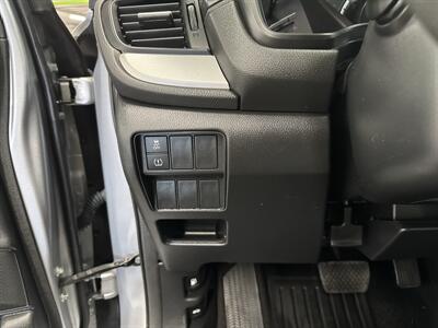 2018 Honda CR-V LX 2 OWNERS (LOW MILES 103K)   - Photo 17 - Portland, OR 97267