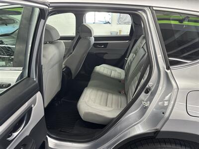 2018 Honda CR-V LX 2 OWNERS (LOW MILES 103K)   - Photo 13 - Portland, OR 97267