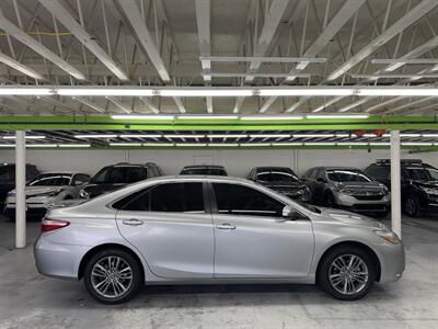 2016 Toyota Camry SE (20 SERVICE RECORDS) - Photo 9 - Portland, OR 97267