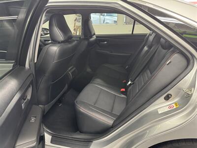 2016 Toyota Camry SE (20 SERVICE RECORDS) - Photo 14 - Portland, OR 97267