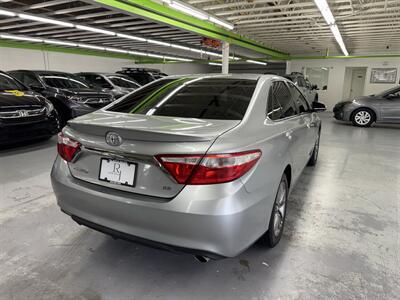 2016 Toyota Camry SE (20 SERVICE RECORDS) - Photo 6 - Portland, OR 97267