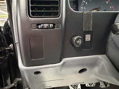 1996 Toyota Tacoma SR5 2dr SR5   - Photo 19 - Portland, OR 97267