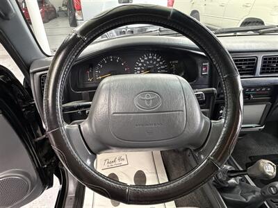 1996 Toyota Tacoma SR5 2dr SR5   - Photo 13 - Portland, OR 97267