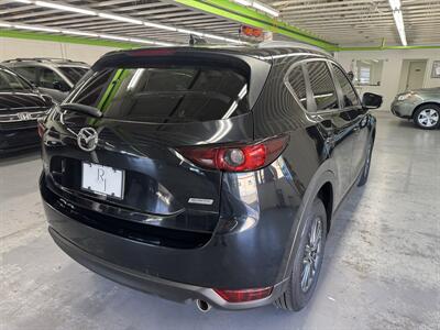 2019 Mazda CX-5 Touring (2 OWNERS) 21 SERVICE RECORDS   - Photo 4 - Portland, OR 97267