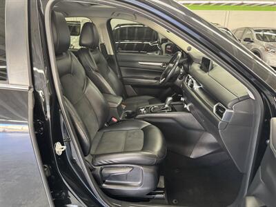2019 Mazda CX-5 Touring (2 OWNERS) 21 SERVICE RECORDS   - Photo 14 - Portland, OR 97267