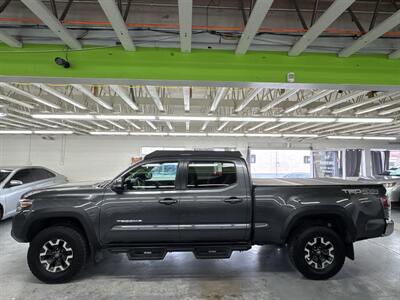2021 Toyota Tacoma TRD Off-Road (1 OWNER) LONG BED LOW MILES 47K   - Photo 8 - Portland, OR 97267