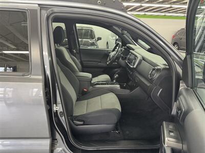 2021 Toyota Tacoma TRD Off-Road (1 OWNER) LONG BED LOW MILES 47K   - Photo 15 - Portland, OR 97267