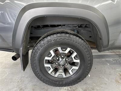2021 Toyota Tacoma TRD Off-Road (1 OWNER) LONG BED LOW MILES 47K   - Photo 18 - Portland, OR 97267