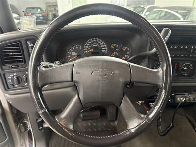 2005 Chevrolet Silverado 2500 LS LONG BED 4dr LOW MILE 109K   - Photo 13 - Portland, OR 97267