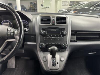 2009 Honda CR-V EX-L 2 OWNERS (26 SERVICE RECORD)   - Photo 18 - Portland, OR 97267