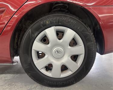 2002 Toyota Camry LE LOW MILES(29k) TWO OWNER   - Photo 16 - Portland, OR 97267