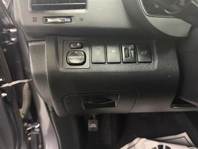 2011 Toyota Highlander SE LOW MILE 103K - Photo 17 - Portland, OR 97267
