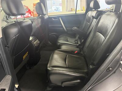 2011 Toyota Highlander SE LOW MILE 103K - Photo 13 - Portland, OR 97267
