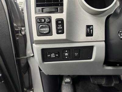 2007 Toyota Tundra Limited 2OWNER   - Photo 17 - Portland, OR 97267