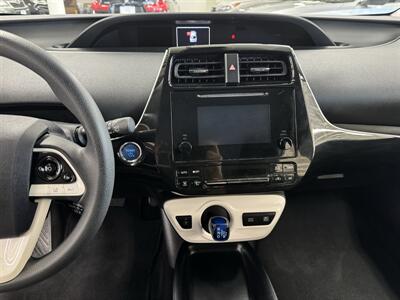 2017 Toyota Prius Two ONE OWNER 25 LOW MILE 76K - Photo 15 - Portland, OR 97267