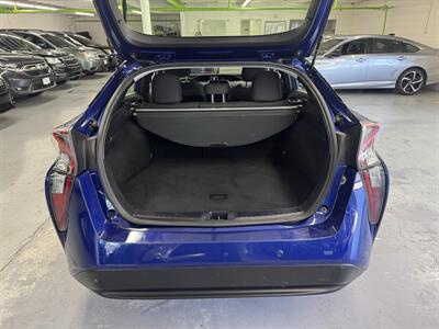 2017 Toyota Prius Two ONE OWNER 25 LOW MILE 76K - Photo 6 - Portland, OR 97267