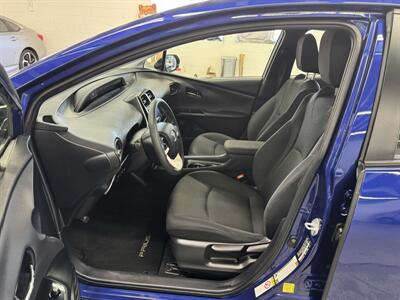 2017 Toyota Prius Two ONE OWNER 25 LOW MILE 76K - Photo 10 - Portland, OR 97267